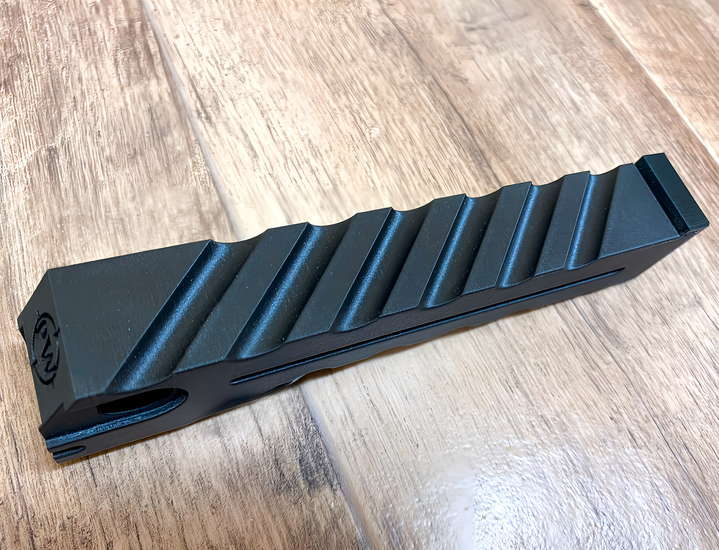 AEA MEGALODON Magazin 8 Schuss Carbonfilament Mattes Finish ohne Struktur