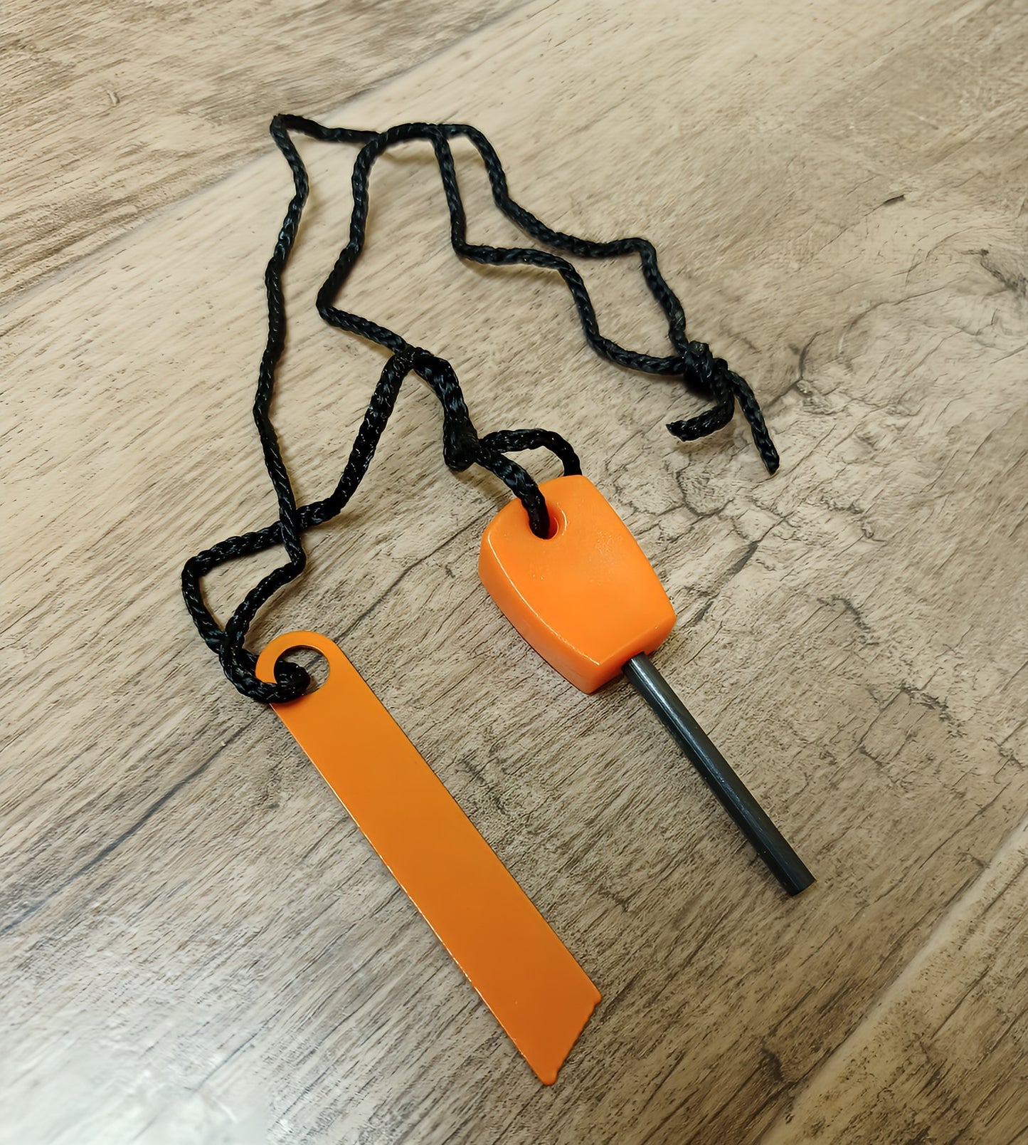 Mini Feuerstahl 6,5cm versch. Farben