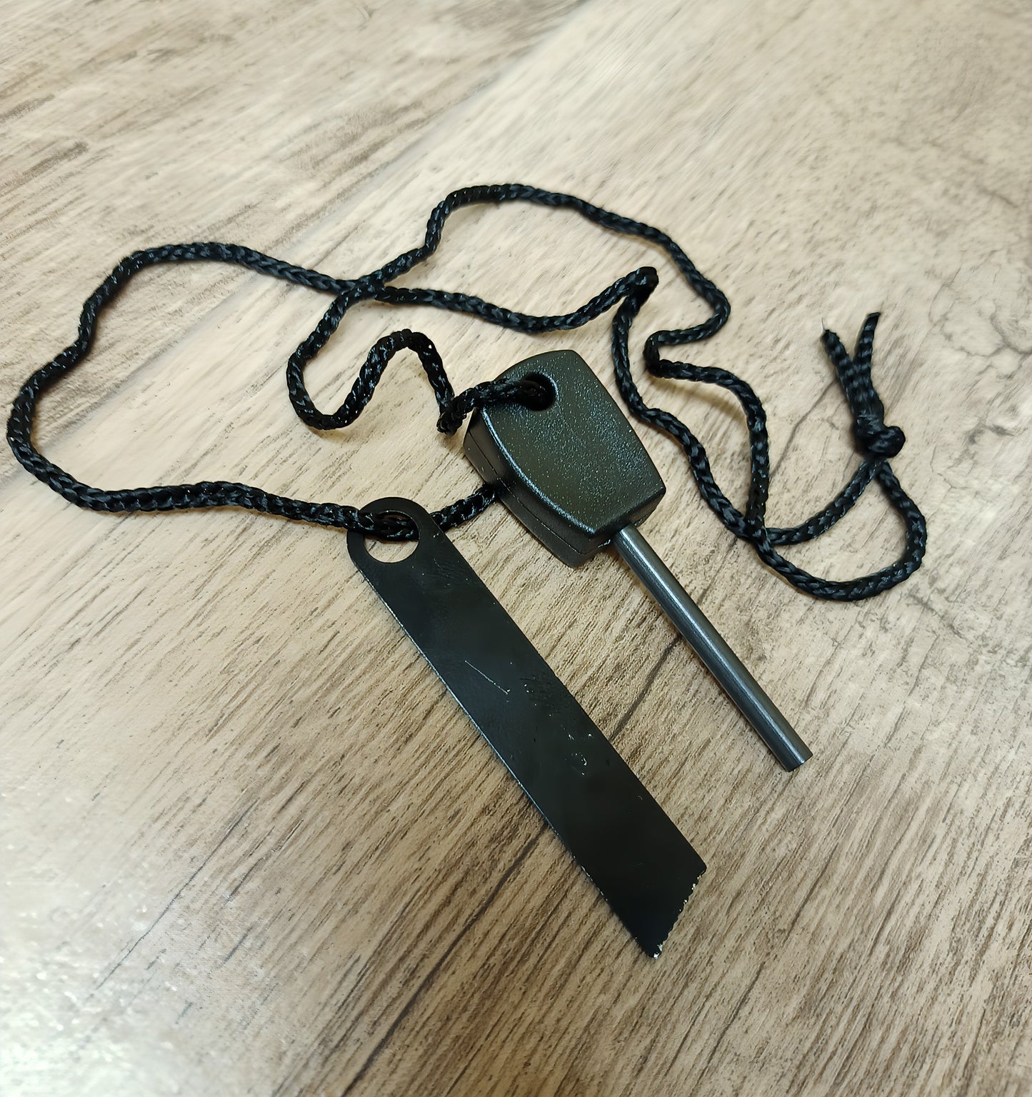 Mini Feuerstahl 6,5cm versch. Farben