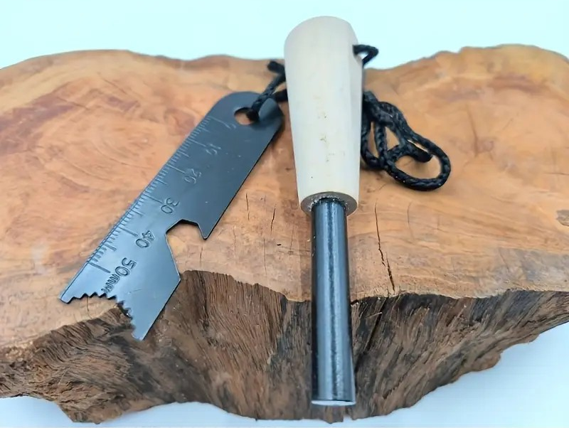 Großer Magnesium-Feuerstein mit Holzgriff – Robuster Outdoor-Feuerstarter für Camping & Survival