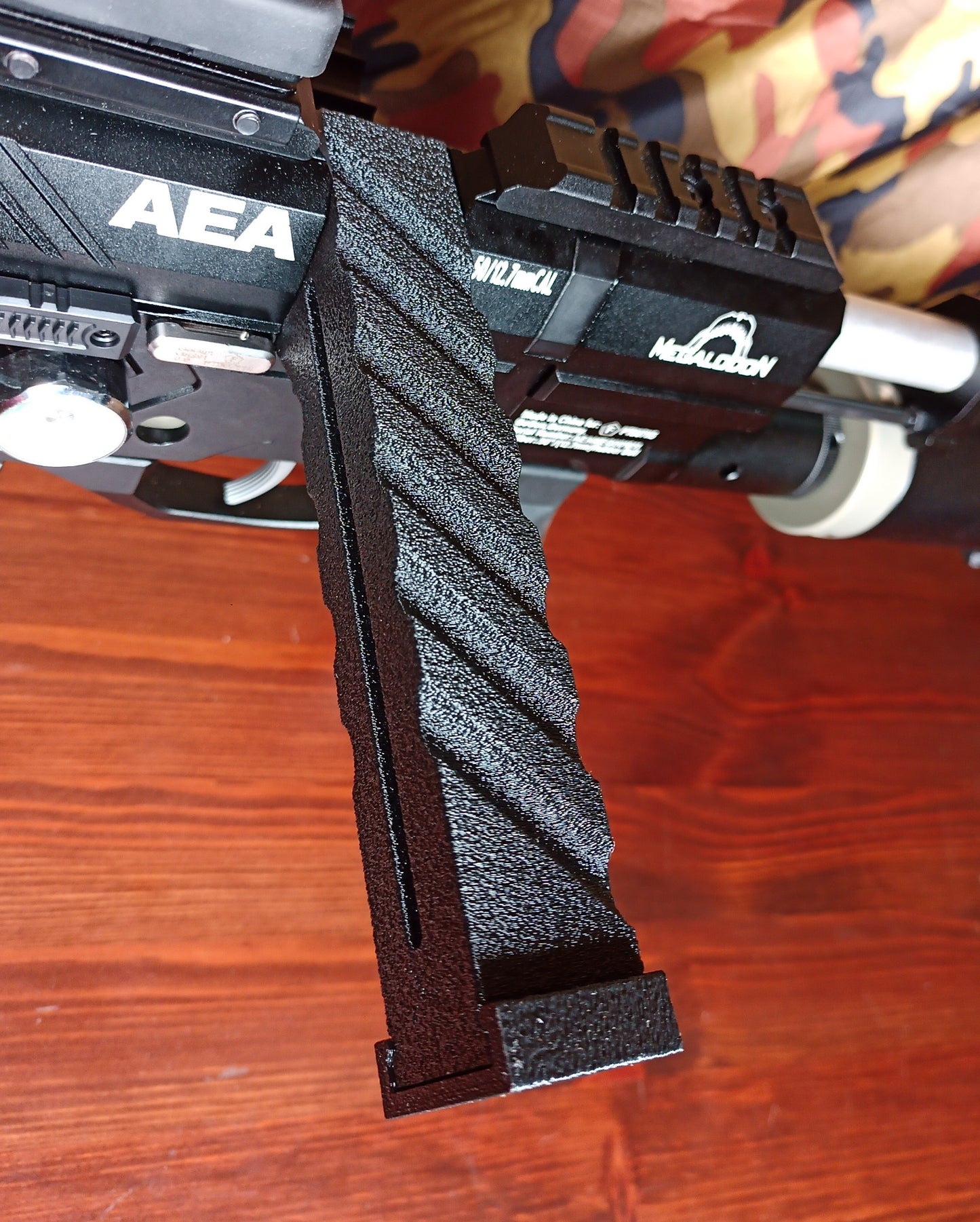 AEA MEGALODON Magazin 8 Schuss strukturiert